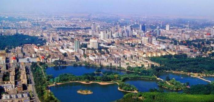 鞍山，友情与陪伴的温馨时光